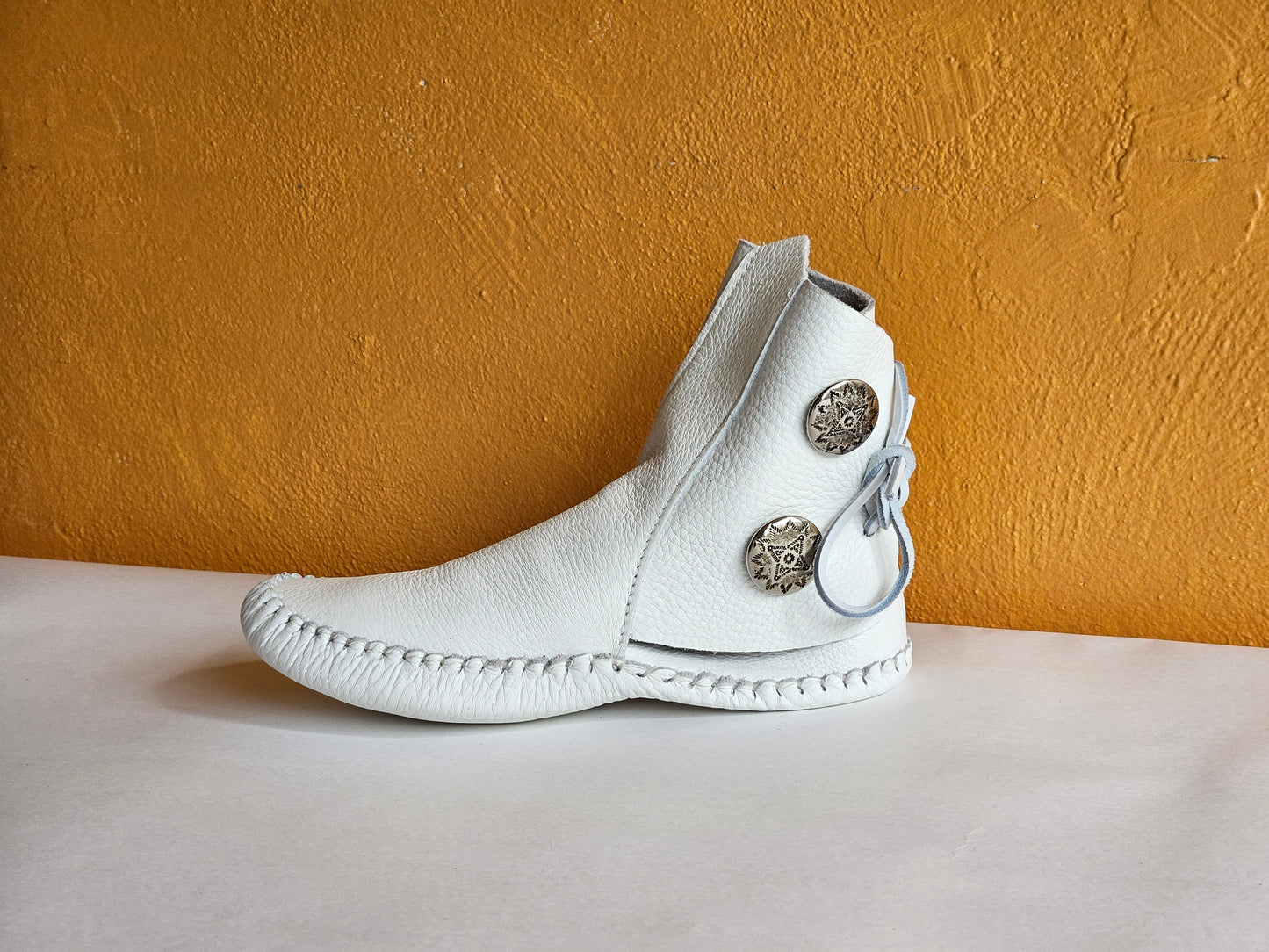 Women's Taos Moccasin 3000 White
