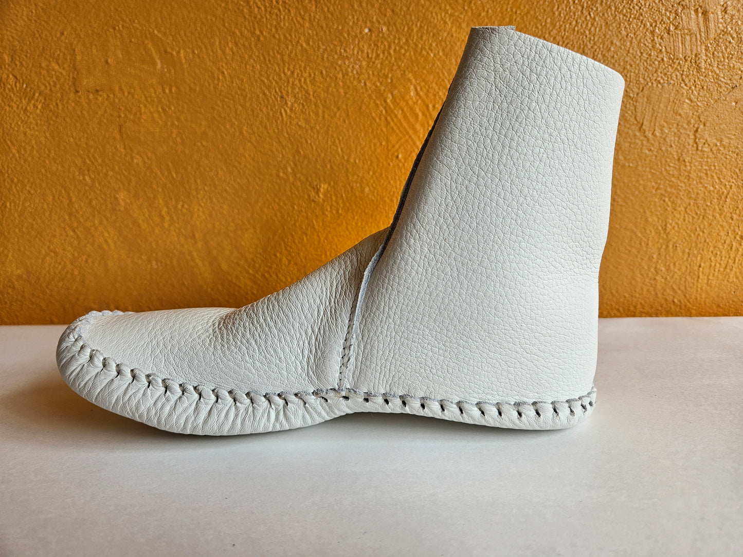 Women's Taos Moccasin 3000 White