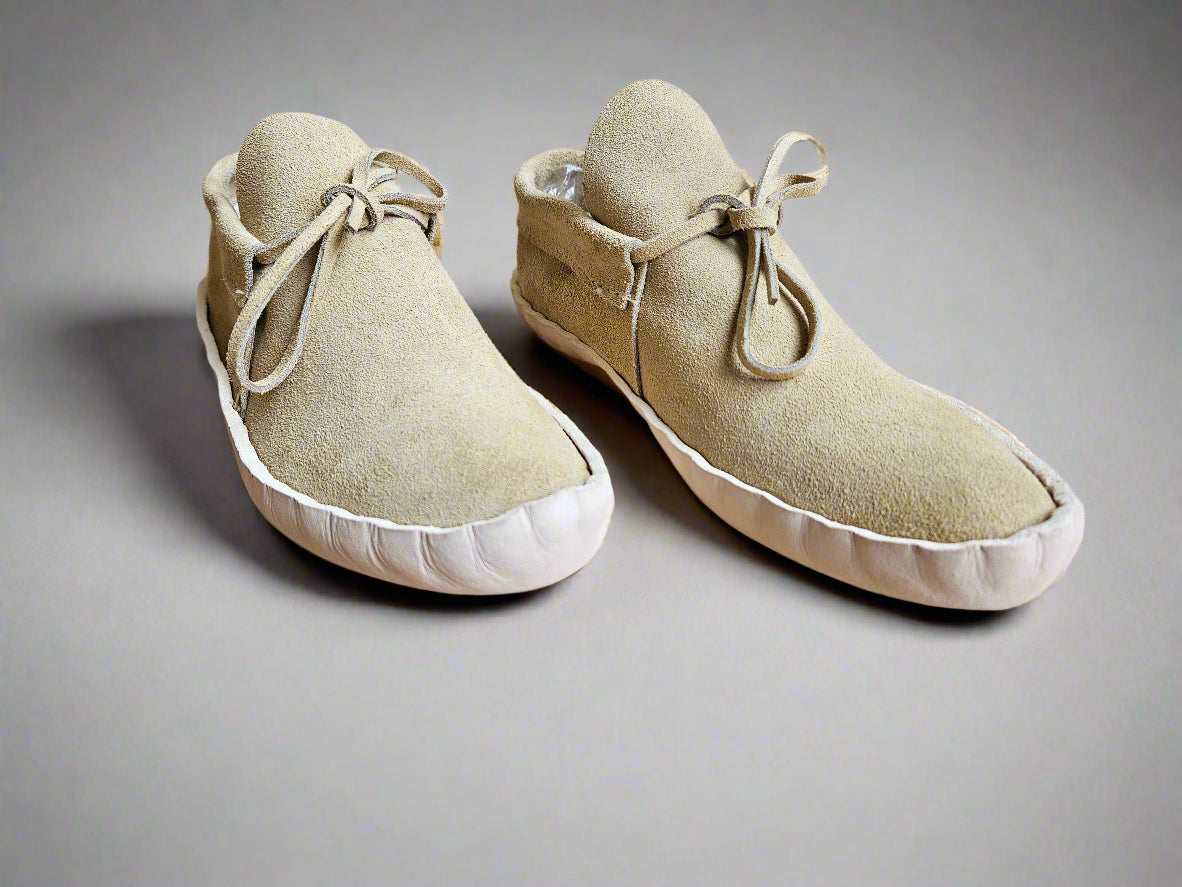 Mens Taos Navajo Style Low-cut Moccasin. Sand