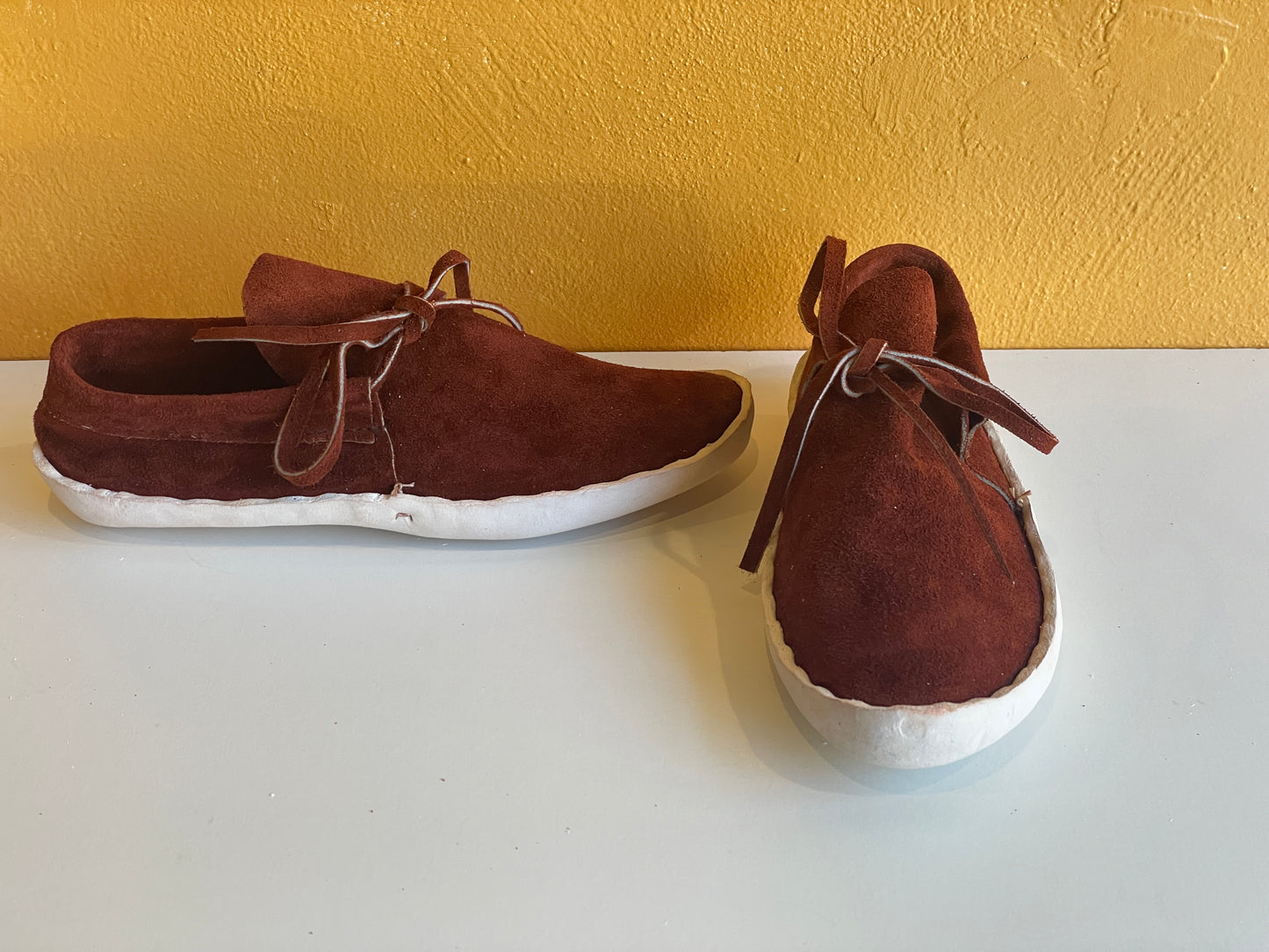 Men's Taos Navajo Style Low-cut Moccasin. Rust