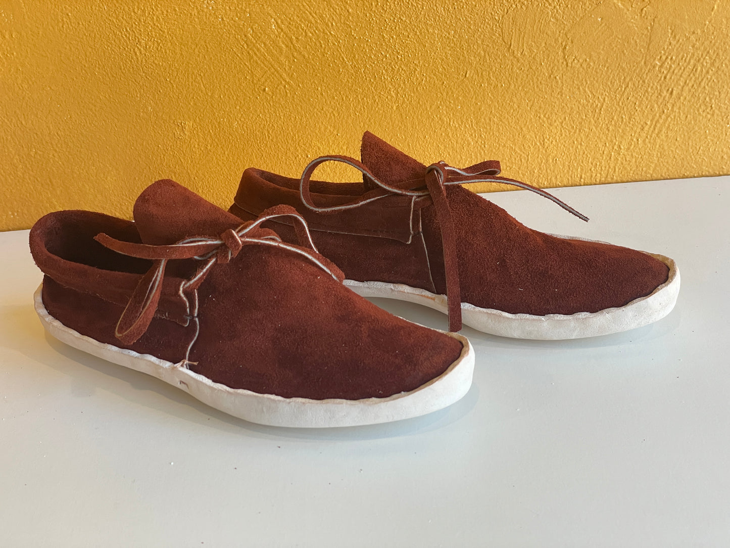Men's Taos Navajo Style Low-cut Moccasin. Rust